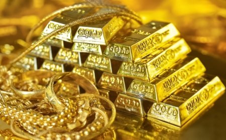 Investors Flock to Gold as Tariffs Threaten Global Economic Stability