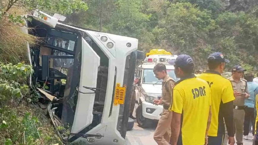 Uttarakhand: Bus Carrying Pilgrims from Gujarat Overturns Near Tehri, 3 Seriously Injured