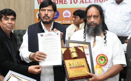 A Recognition of Devotion: Mahashakti Peethadhishwar Kali Mata Mandir's Shri Shri 1008 Shakti Maharaj Honored with Bharat Bhushan Award